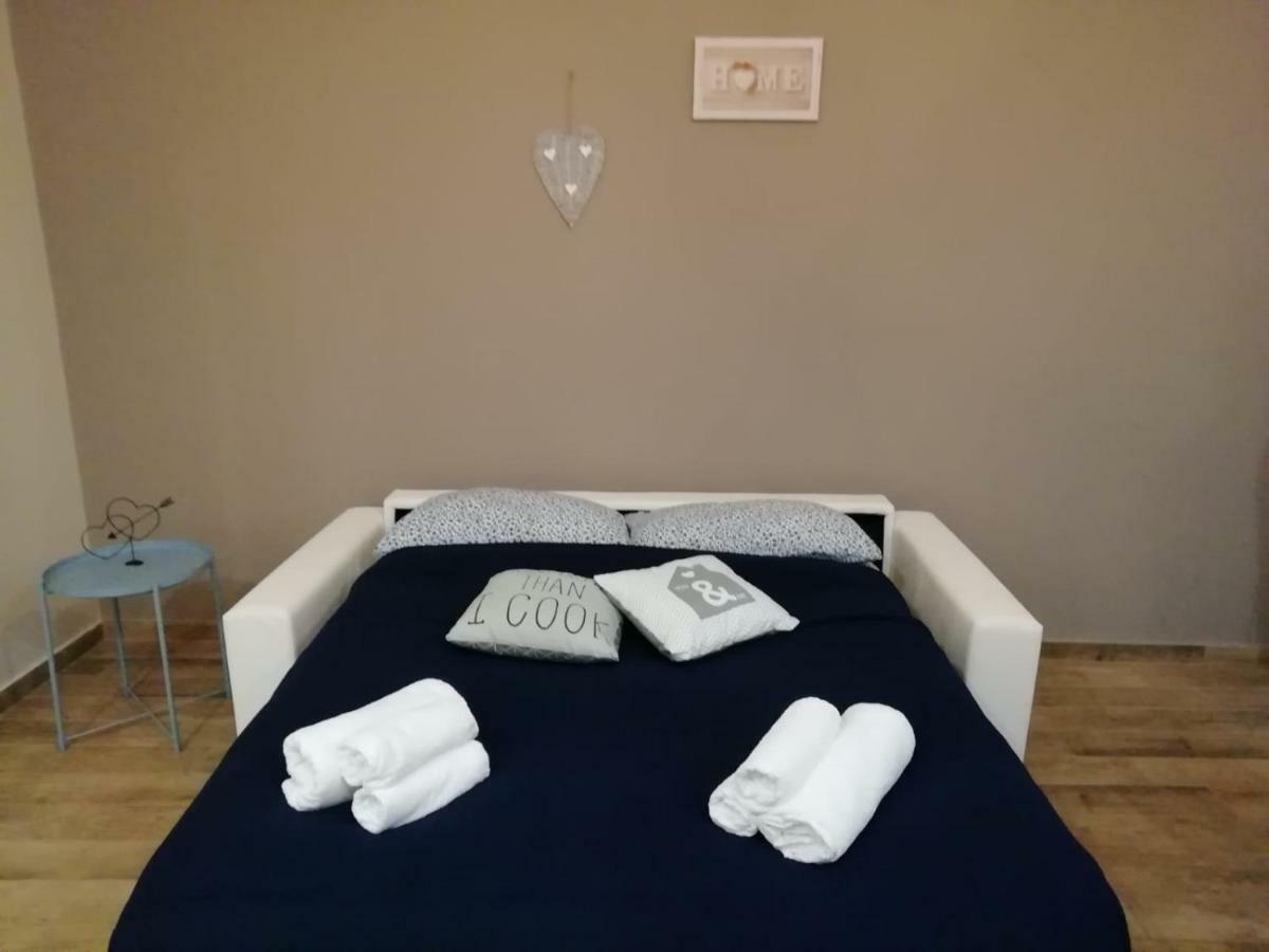 アチレアーレ A Casa Di Edoヴィラ エクステリア 写真
